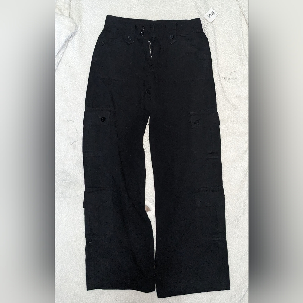 CARGO STYLED BLACK PANTS